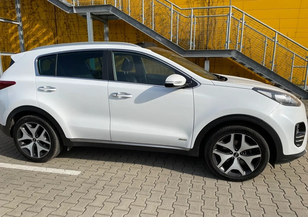 Kia Sportage cena 64500 przebieg: 152322, rok produkcji 2016 z Warszawa małe 497